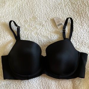 Soma Vanishing Back Balconet Bra in black . New with tag